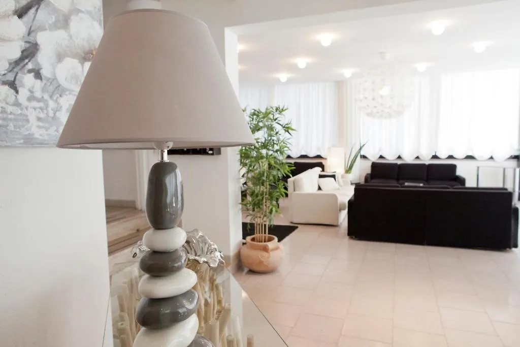 Hotel Foschi-Peninsula 3*, Bellaria-Igea Marina Italy